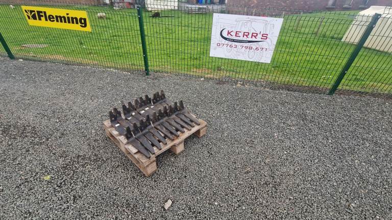 21 x new tractor power harrow tines 7 left 14 right 