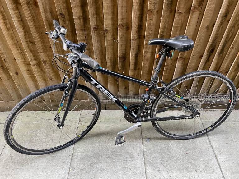 Trek 7.2 FX hybrid, 15" Frame + Kyrptonite lock, seat saver