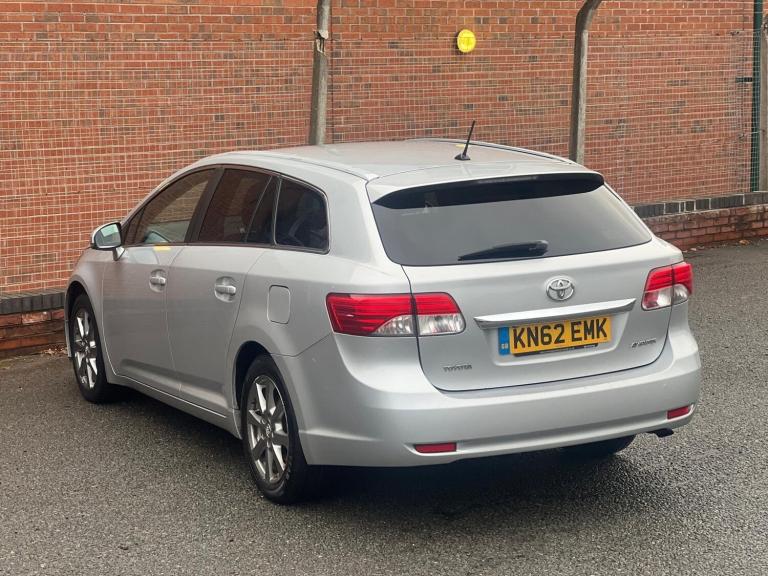 2012 Toyota Avensis 2.2 D-4D T4 5dr ESTATE DIESEL Manual