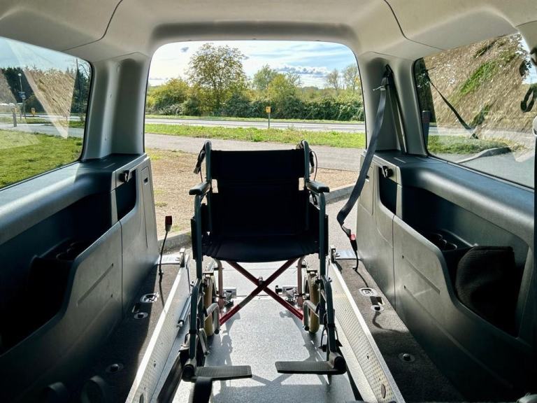 Volkswagen Caddy Maxi C20 Life 2020 Automatic Disabled WAV Only 19K Miles