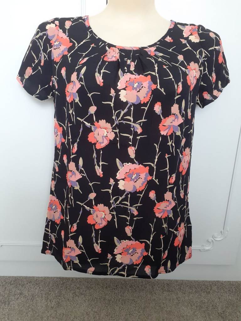 WORN  ONCE/TWICE - TK MAXX TOP - SIZE 8