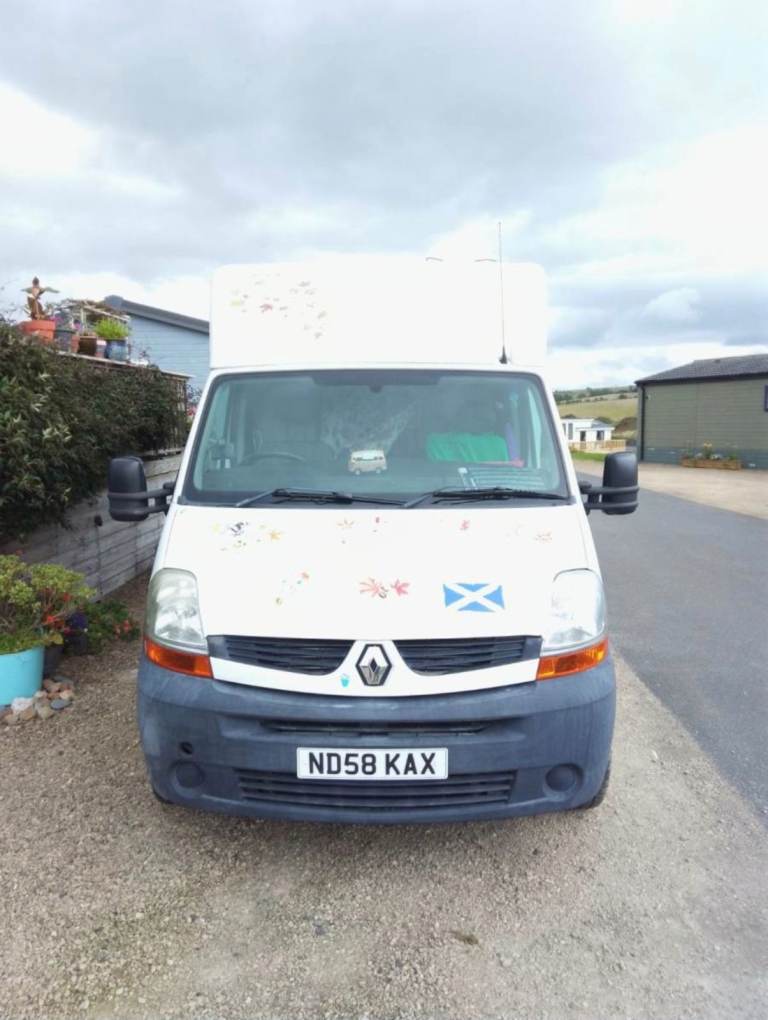 Renault Master Motor Home, 2 Berth, Heater, Water, Toilet Live-in Potential 27t Miles