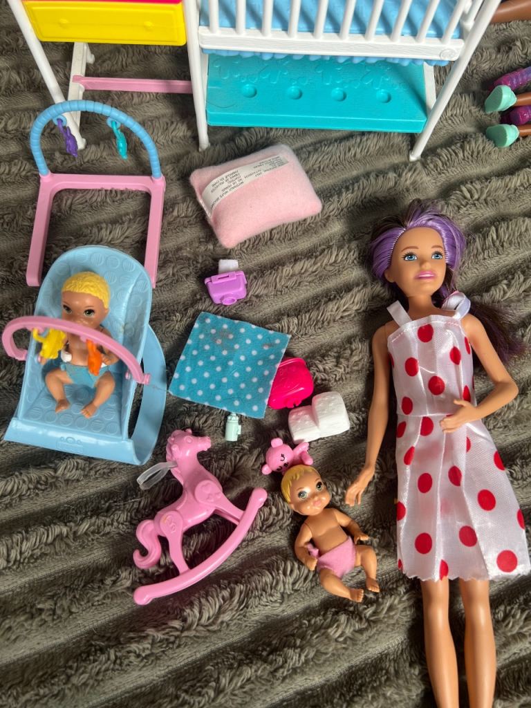 Barbie skipper babysitting set 