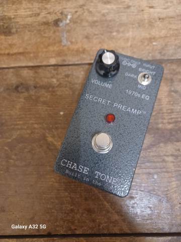 CHASE TONE Secret Preamp Pedal – EP booster xotic | in Beckenham