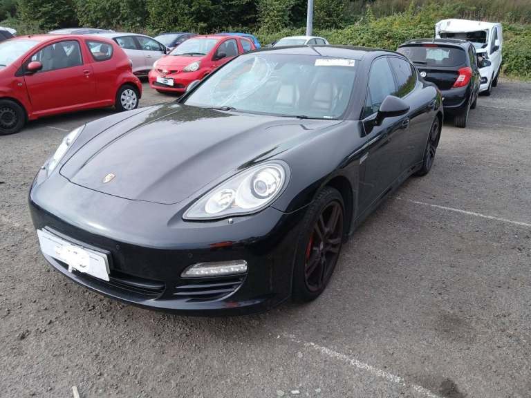 2012 Porsche Panamera 3.0 V6 Diesel 4dr Tiptronic S HATCHBACK Diesel Automatic