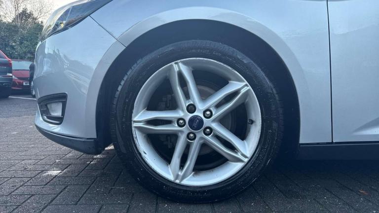 2016 Ford Focus 1.0 EcoBoost 125 Zetec 5dr HATCHBACK PETROL Manual