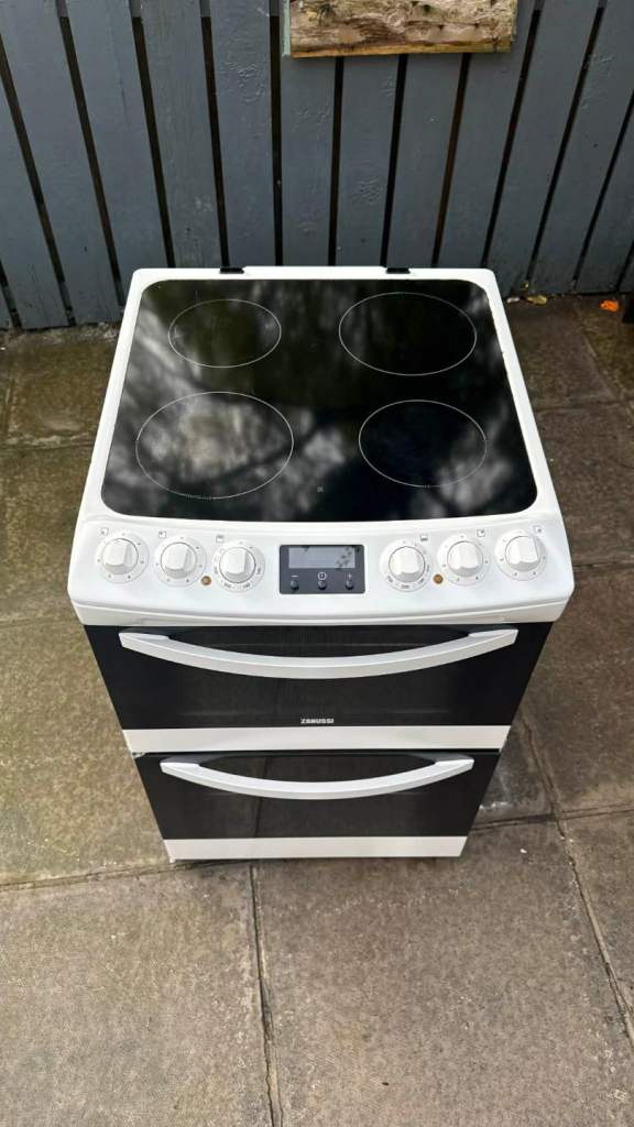 55cm Zanussi White Electric Cooker 