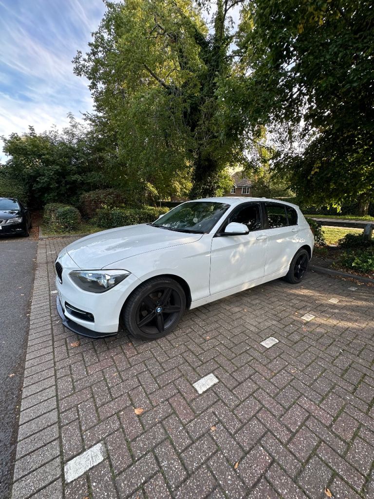 BMW, 1 SERIES, Hatchback, 2014, Manual, 1995 (cc), 5 doors (HPI CLEAR)
