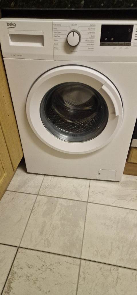 Beko Washing Machine in good condition for sale.