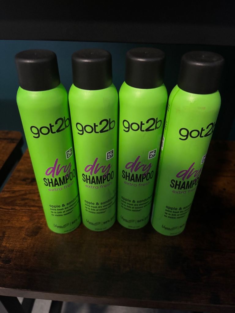 X4 brand new Got2B dry shampoo sprays 