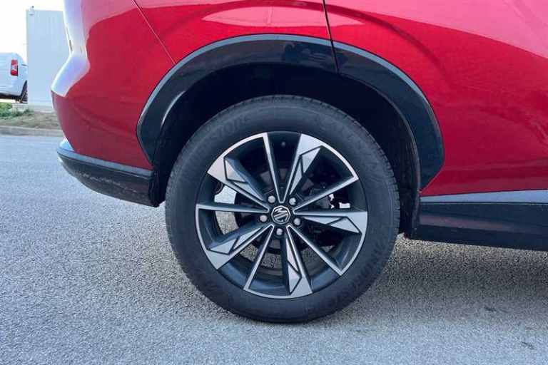 2025 MG MG HS 1.5 T-GDI Trophy SUV 5dr Petrol Manual Euro 6 (s/s) (169 ps) SUV Petrol Manual