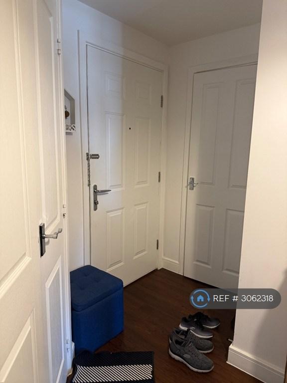 2 bedroom flat in Barking And Dagenham, Barking And Dagenham, Dagenham, RM8 (2 bed) (#3062318)