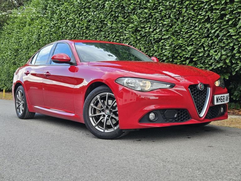 2018 Alfa Romeo Giulia 2.0T Super Saloon 4dr Petrol Auto Euro 6 (s/s) (200 ps) Saloon Petrol Auto...