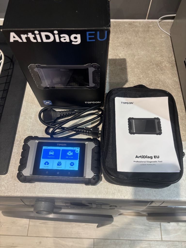 Car engine diagnostic tool 