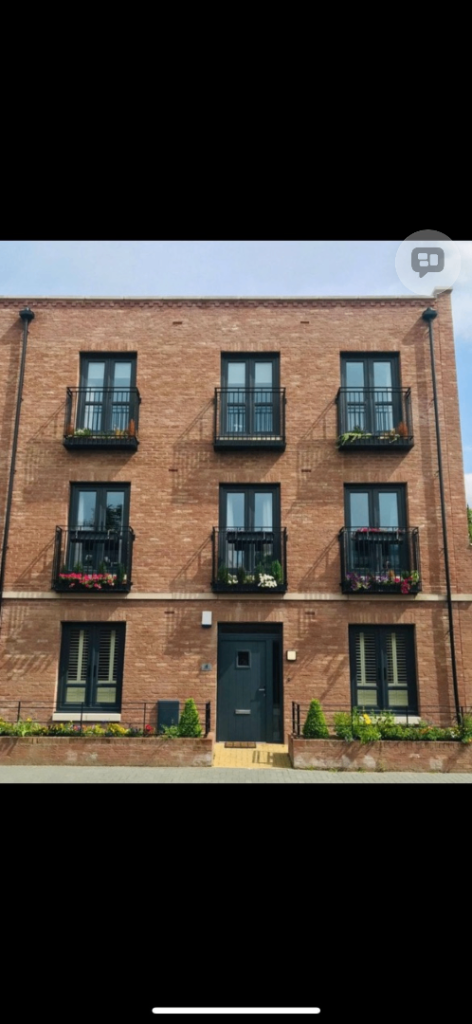 Stunning 2 bed. 2  bath m22 