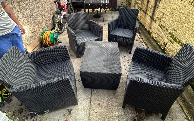 *** SOLD *** Garden Furniture Set 