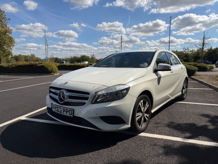 Mercedes-Benz, A CLASS, Hatchback, 2013, Manual, 1461 (cc), 5 doors