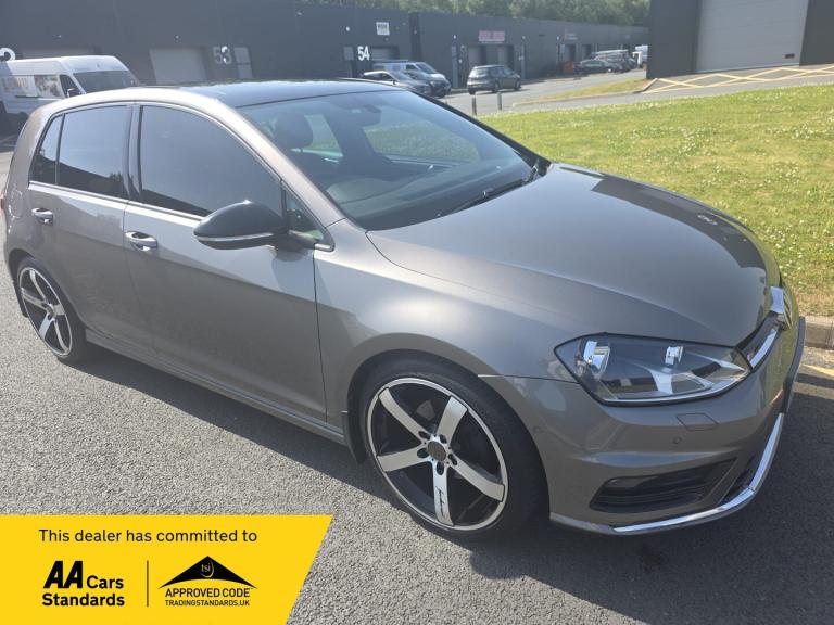 2017 Volkswagen Golf 2.0 TDI BlueMotion Tech R-Line Edition Hatchback 5dr