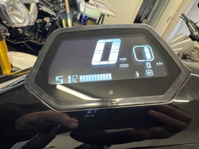 2025 VMOTO CUx Moped Electric Automatic (4 ps) ELECTRIC Automatic