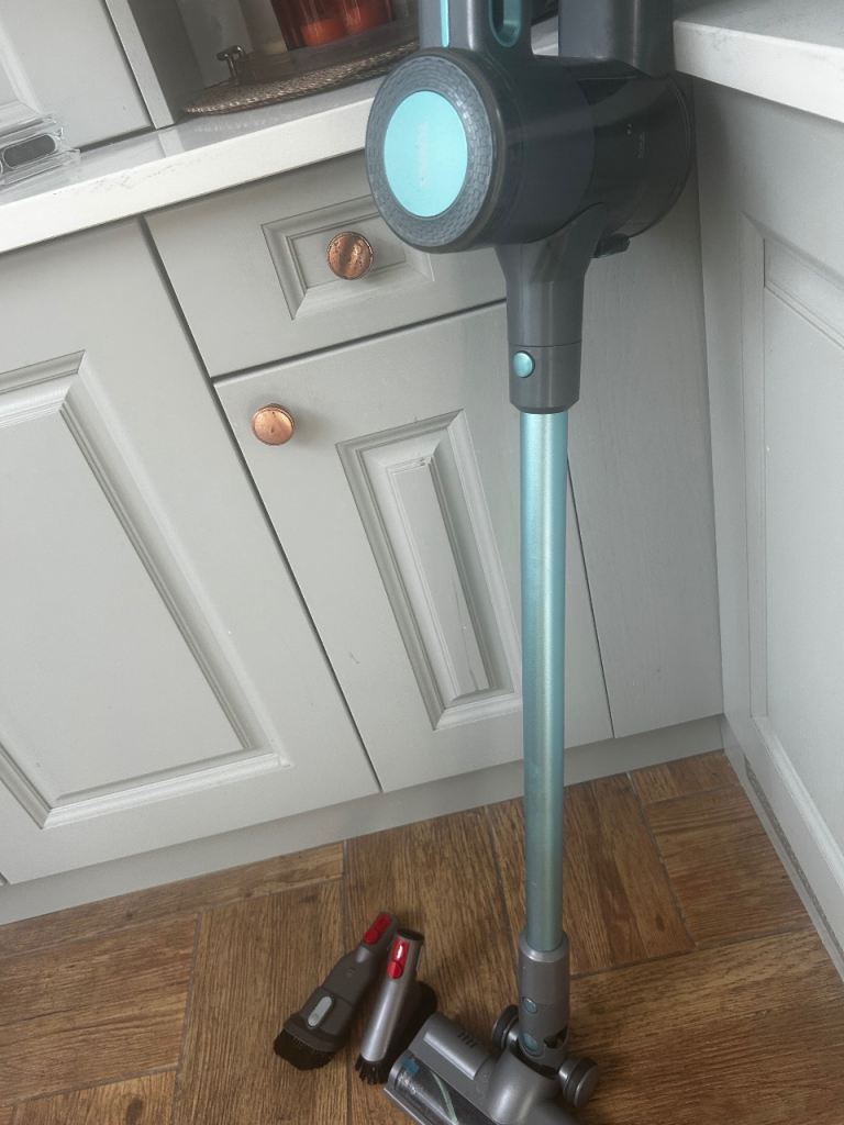 Tower Corded vacuum cleaner 