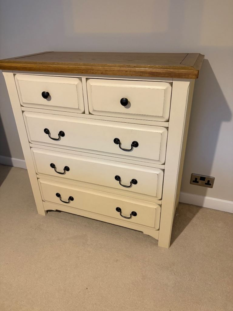 Cream Wooden Chest of Drawers with Oak Top – Good Condition