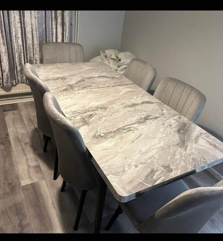 Grey Extendable Dining Table with 6 velvet chairs - New Condition 