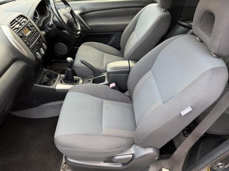 2006 Toyota RAV4 2.0 XT3 3dr ESTATE PETROL Manual