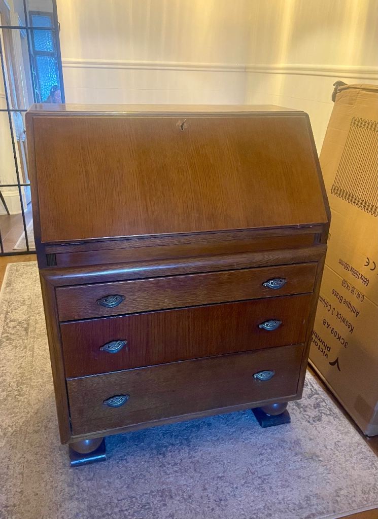 Writing desk / bureau 