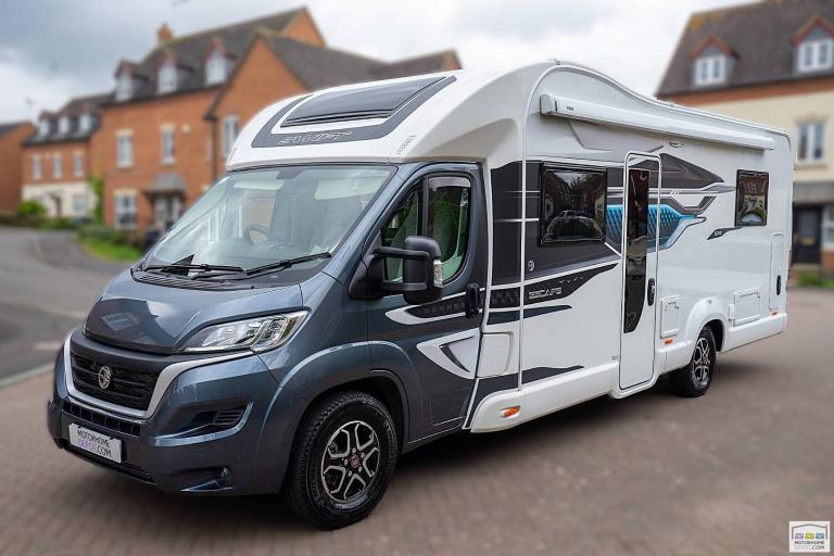 Swift Escape 674 6 Berth 5 Seat Belts - Spacious Front and End Lounge