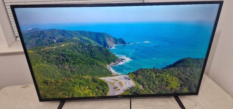 Hisense 43" 4k smart tv _ can deliver