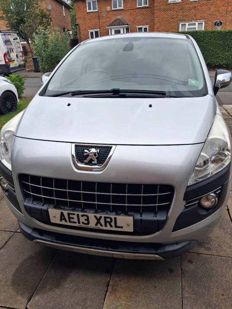 Peugeot, 3008, Hatchback, 2013, Manual, 1560 (cc), 5 doors