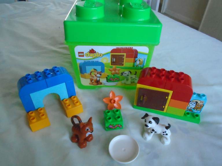 Lego Duplo 6071215 House with dog and cat, new in tub