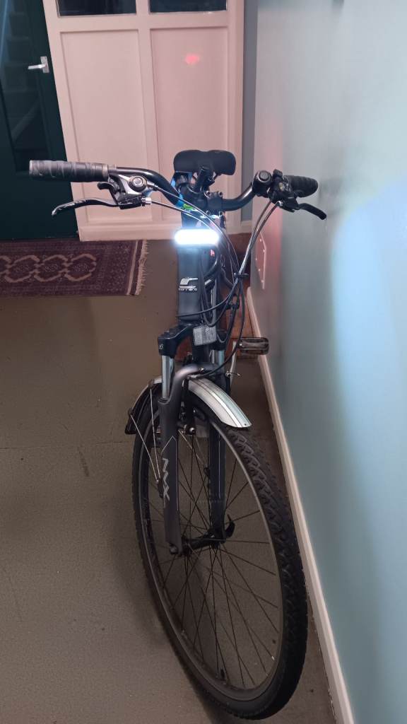 Carrera crosspath  ladies  hybrid bicycle 19"