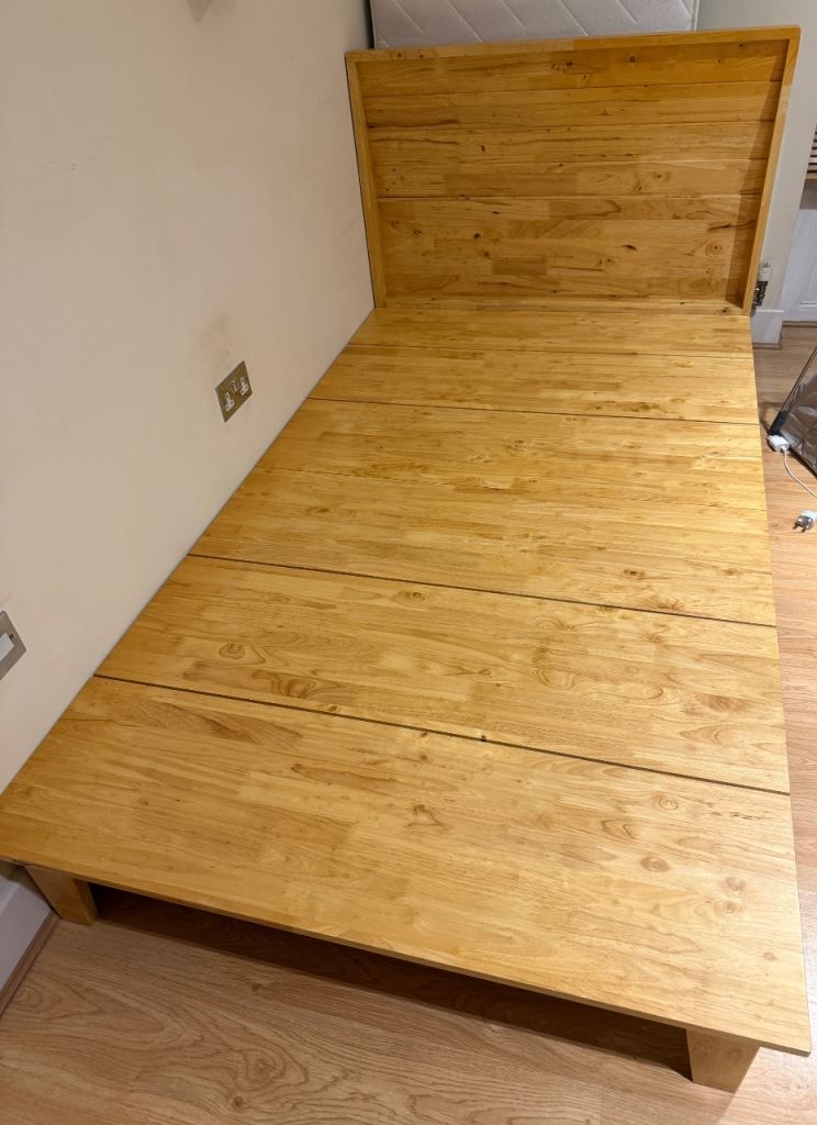 High-Quality Solid Wood Platform Bed Frame - Excellent Condition