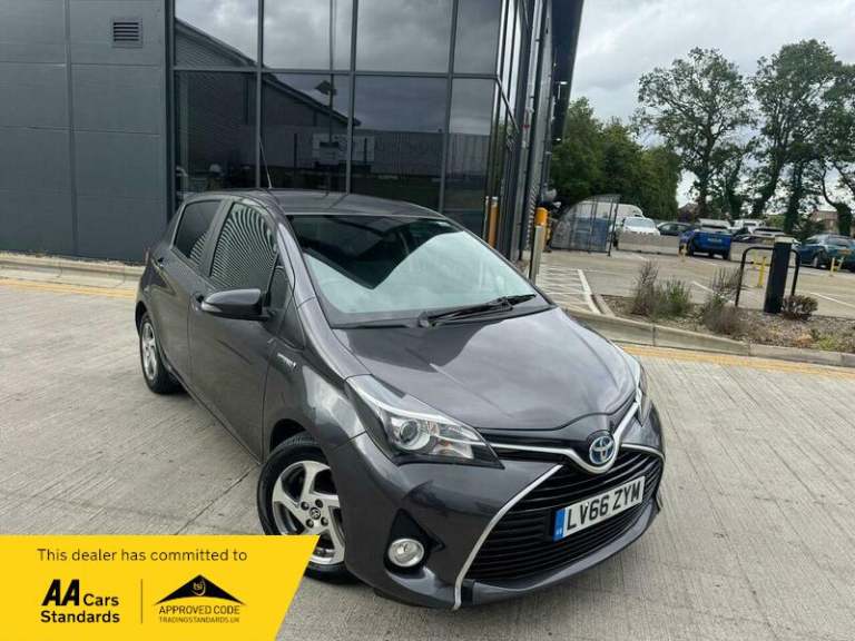 Toyota Yaris 1.5 VVT-h Icon E-CVT Euro 6 5dr