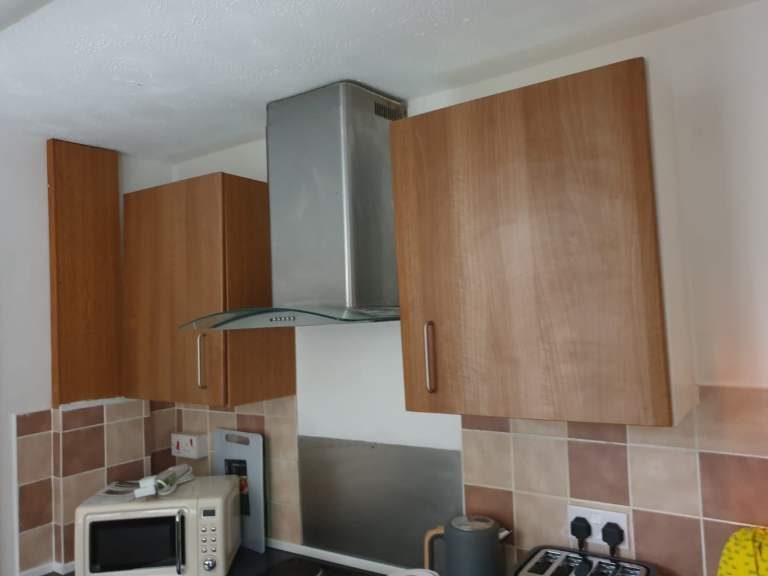 3 bedroom property for rent in Chamerlain road chatham  