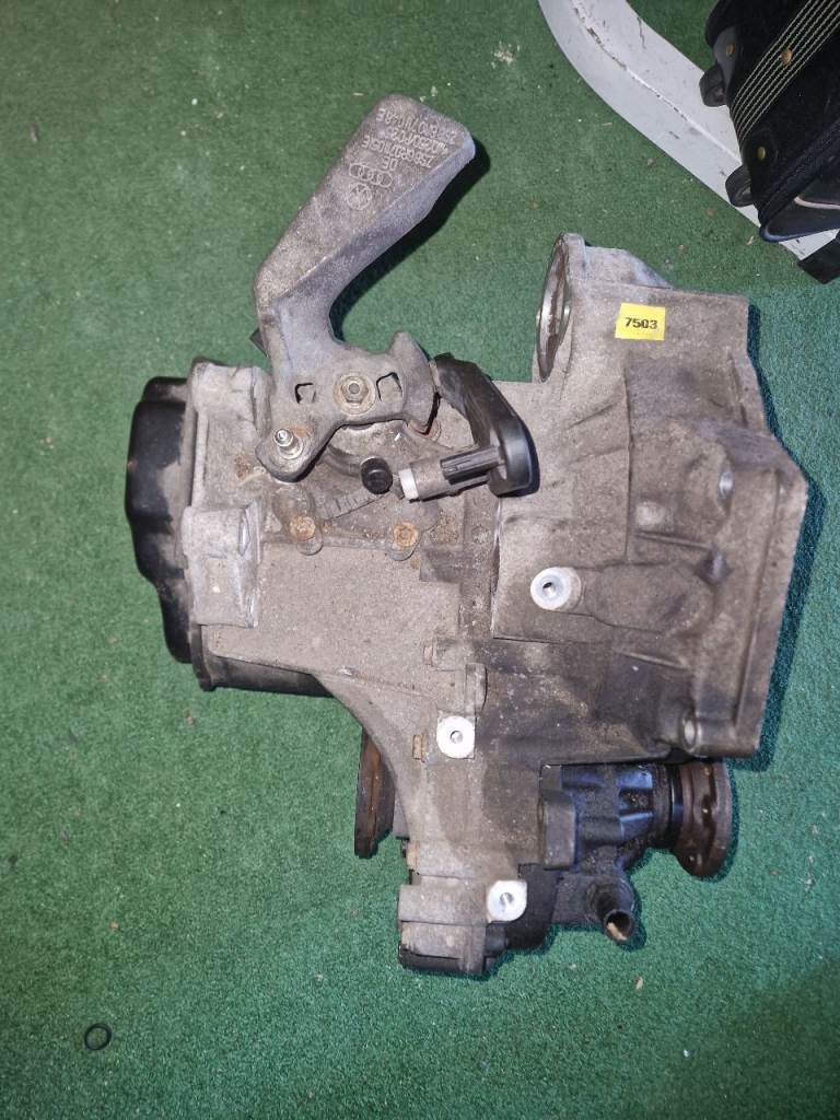 1.6 TDI gear box out of a skoda fabia £70