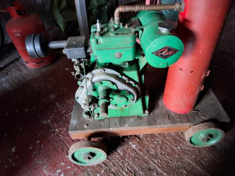Stationary engine 