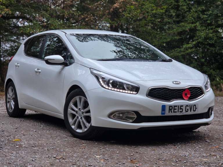 2015 Kia Ceed 1.6 GDi 3 5dr DCT HATCHBACK Petrol Automatic