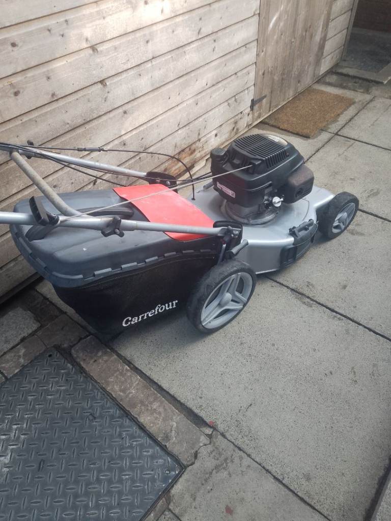 21" Honda self propelled petrol lawnmower 