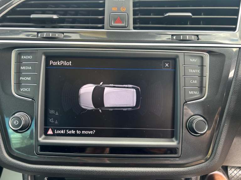 VOLKSWAGEN TIGUAN 2.0 TDI BlueMotion Tech SE Navigation 2016