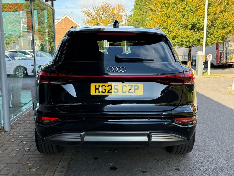 2025 Audi Q6 e-tron 83kWh S line SUV 5dr Electric Auto (252 ps) ESTATE Electric Automatic