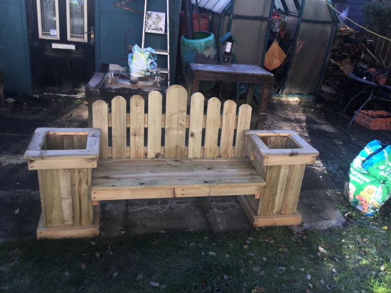 Bench with planters