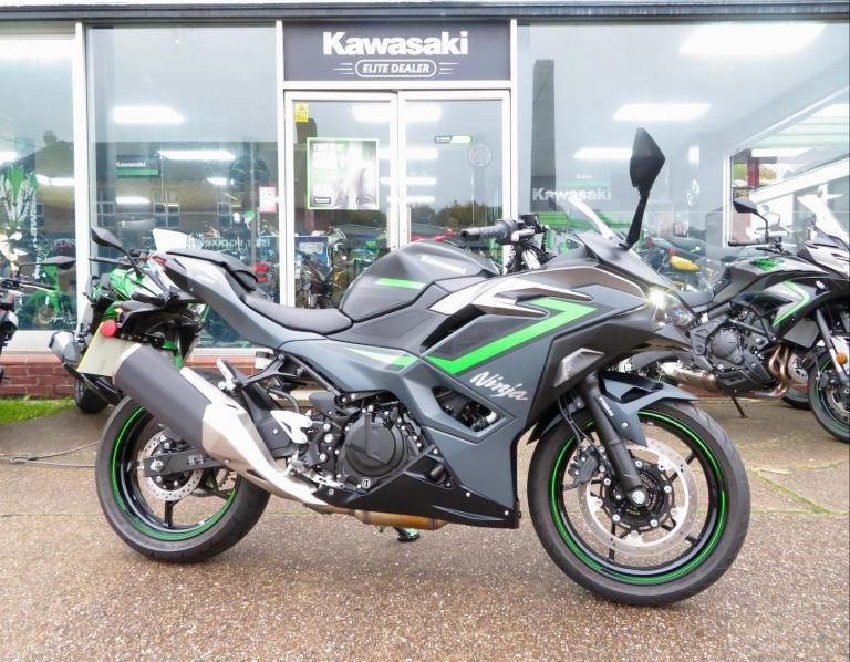 KAWASAKI NINJA 500 SE 2025