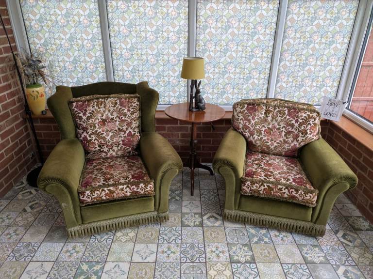 2 armchairs *Free*