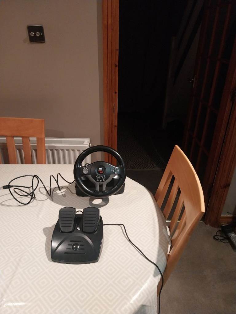 Superdrive SV 250 Steering wheel and pedals