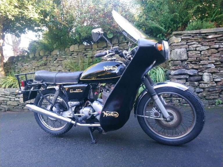 Norton, COMMANDO 850, 1976, 829 (cc)