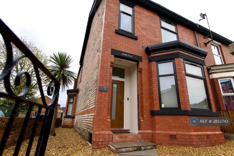 1 bedroom in Barton Lane, Manchester, M30 (#2852743)