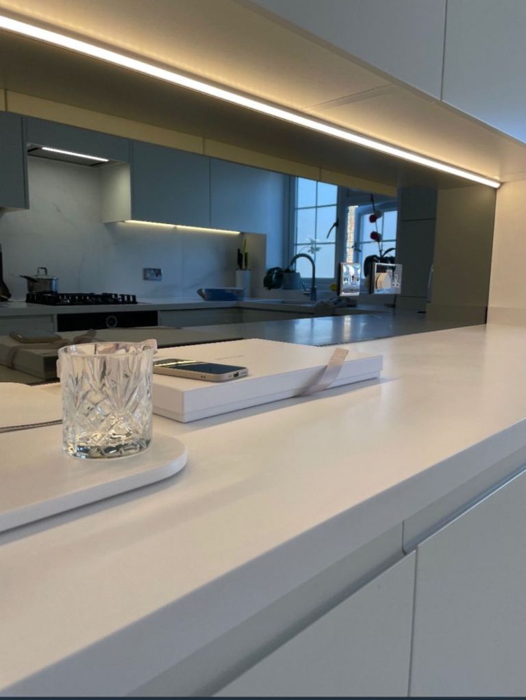 2-Bedroom flat for rent in Mill hill nw7 