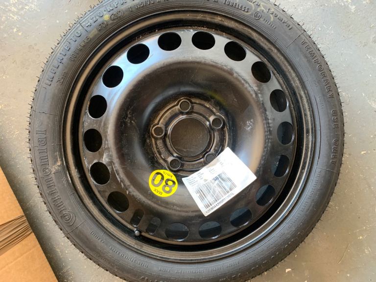Space saver spare wheel and tools for Zafira B